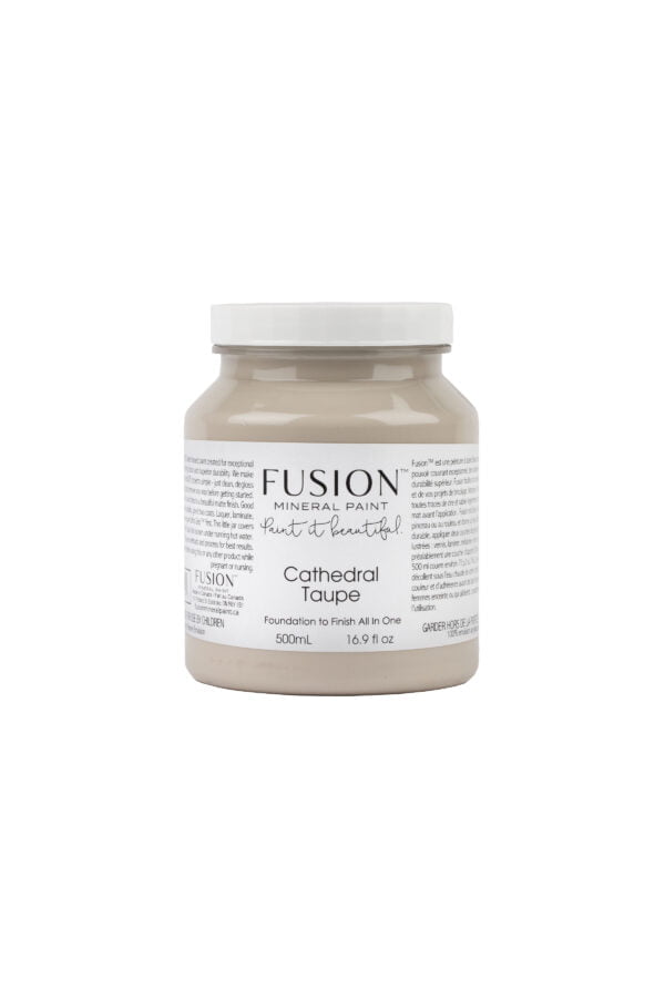 A pint of Fusion Cathedral Taupe showing label with size and weight.