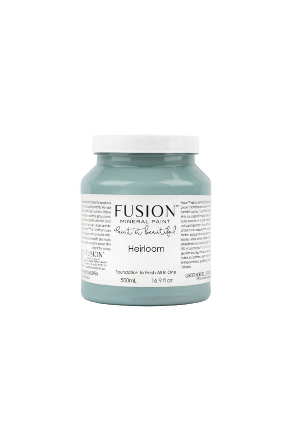 A pint of Fusion Heirloom showing label with size and weight.