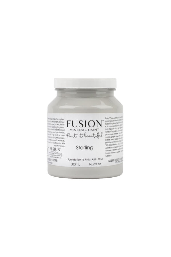 A pint of Fusion Sterling showing label with size and weight.